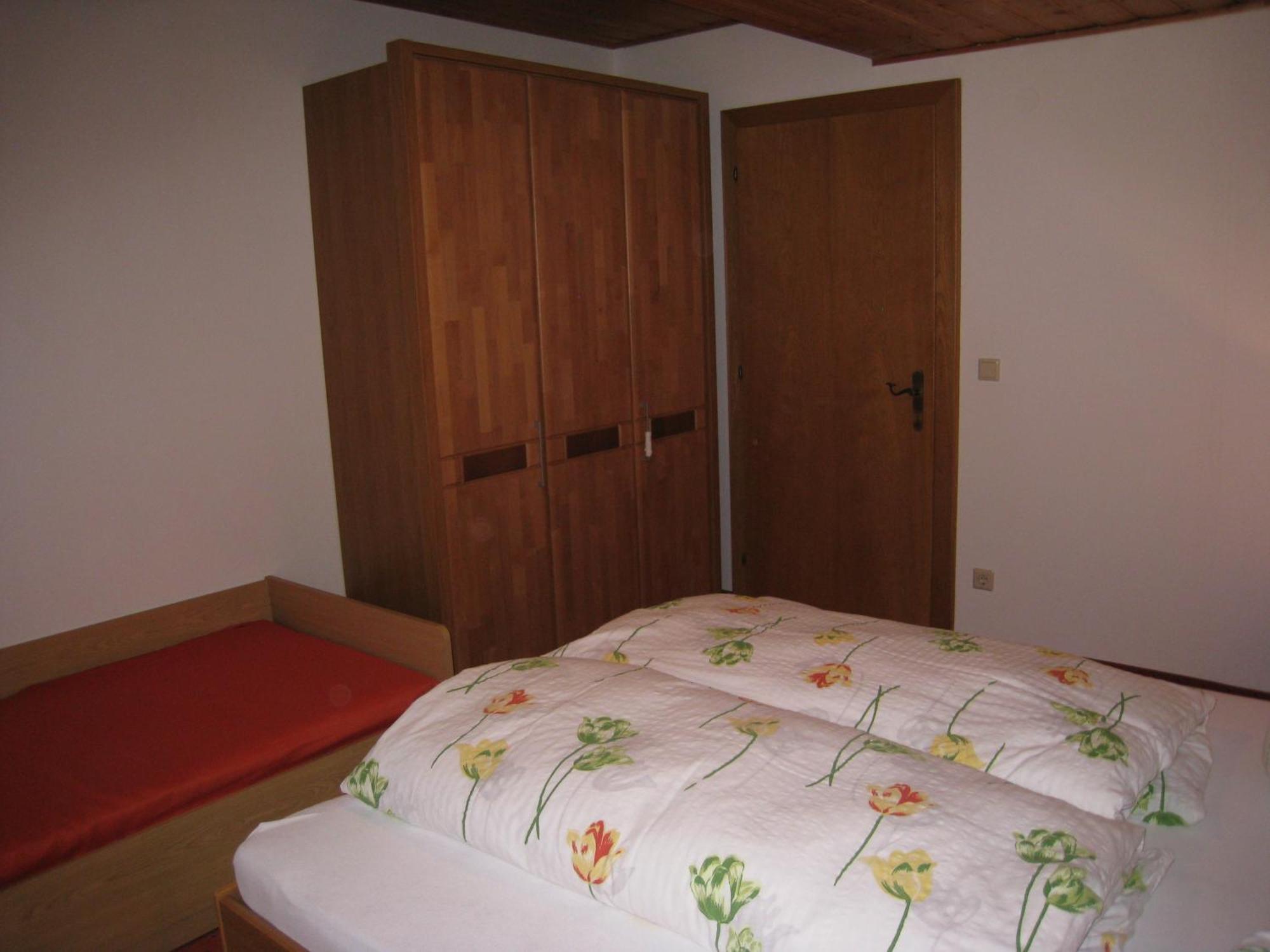 Haus Birgit Hotell Pettneu am Arlberg Eksteriør bilde